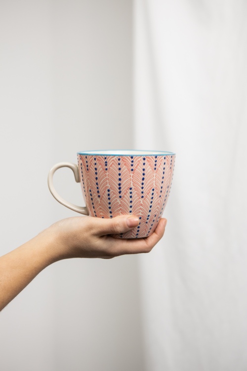 Tasse ARTISTIQUE 500 ml en grès estampé à la main