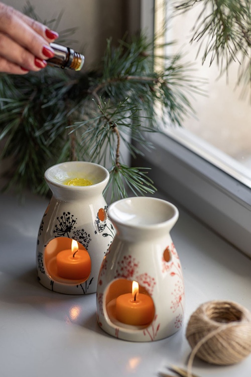 Floral Red Aroma Lamp in Sustainable Stoneware