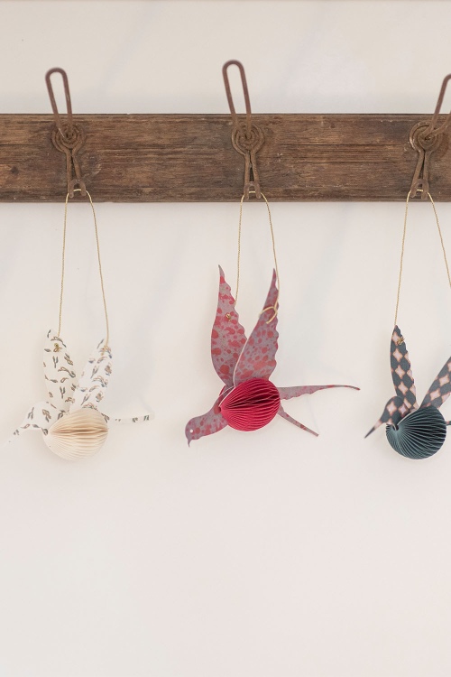 Eco-Friendly Pink Bird Paper Pendant Light