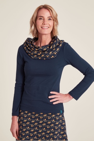 Eco-Friendly Sweater with XXL Collar Garland