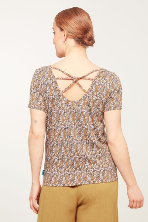 Chic Shelly Shirt with Back Details in Organic Cotton