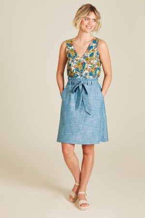 Mini skirt in linen look teal