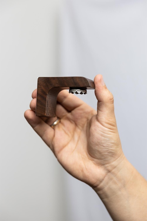 Walnut Soap Holder with Magnetic Design